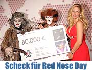 CATS und KEIN PARDON Spenden an SOS Kinderdörfer: 60 000 Euro wurden an Red Nose Day Patin Sonya Kraus überreicht (©Foto: Martin Schmitz)